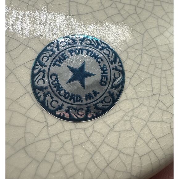 Vtg Dedham Pottery Potting Shed 7” Vase 1998 White Crackle Cobalt Blue Rabbits - Picture 5 of 6